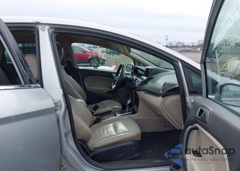 2014 Ford Fiesta Titanium z USA, uszkodzony, nr VIN 3FADP4FJ5EM243379